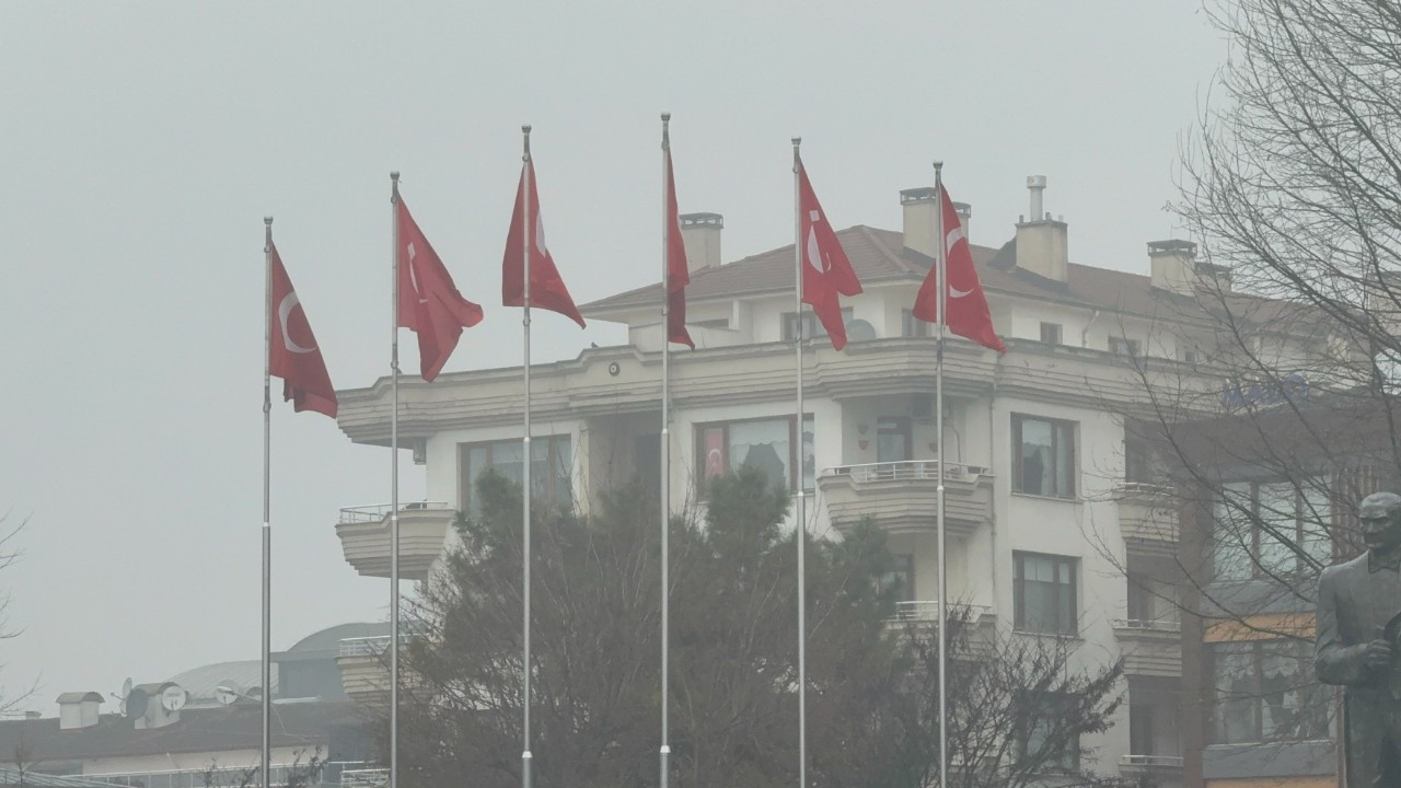 Düzce'de sis hakim