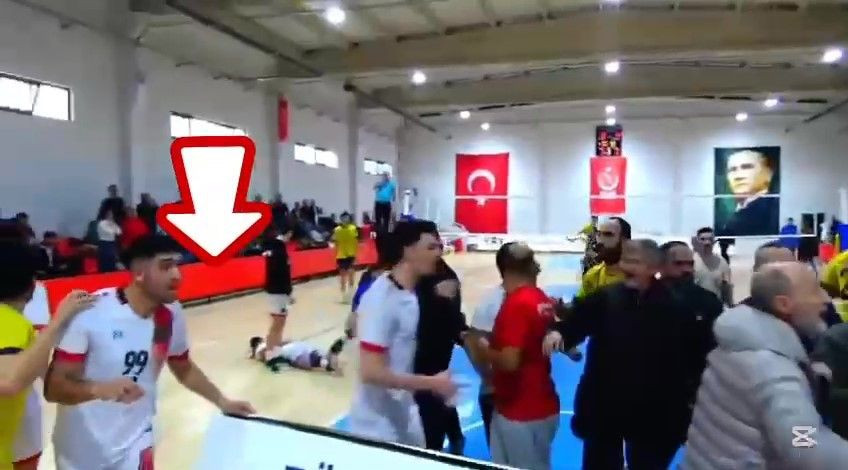 Voleybolculara taraftarlar saldırdı: 3 sporcu yaralandı - Sayfa 8