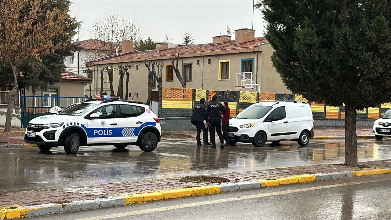 Aksaray’da Polis Kovalamacasında 17 Yaşındaki Ehliyetsiz Sürücü Yakalandı - Sayfa 1