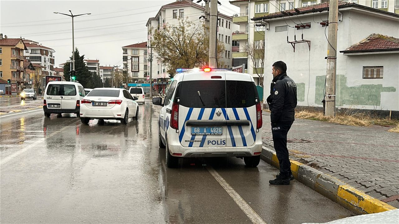 Aksaray’da Polis Kovalamacasında 17 Yaşındaki Ehliyetsiz Sürücü Yakalandı - Sayfa 2