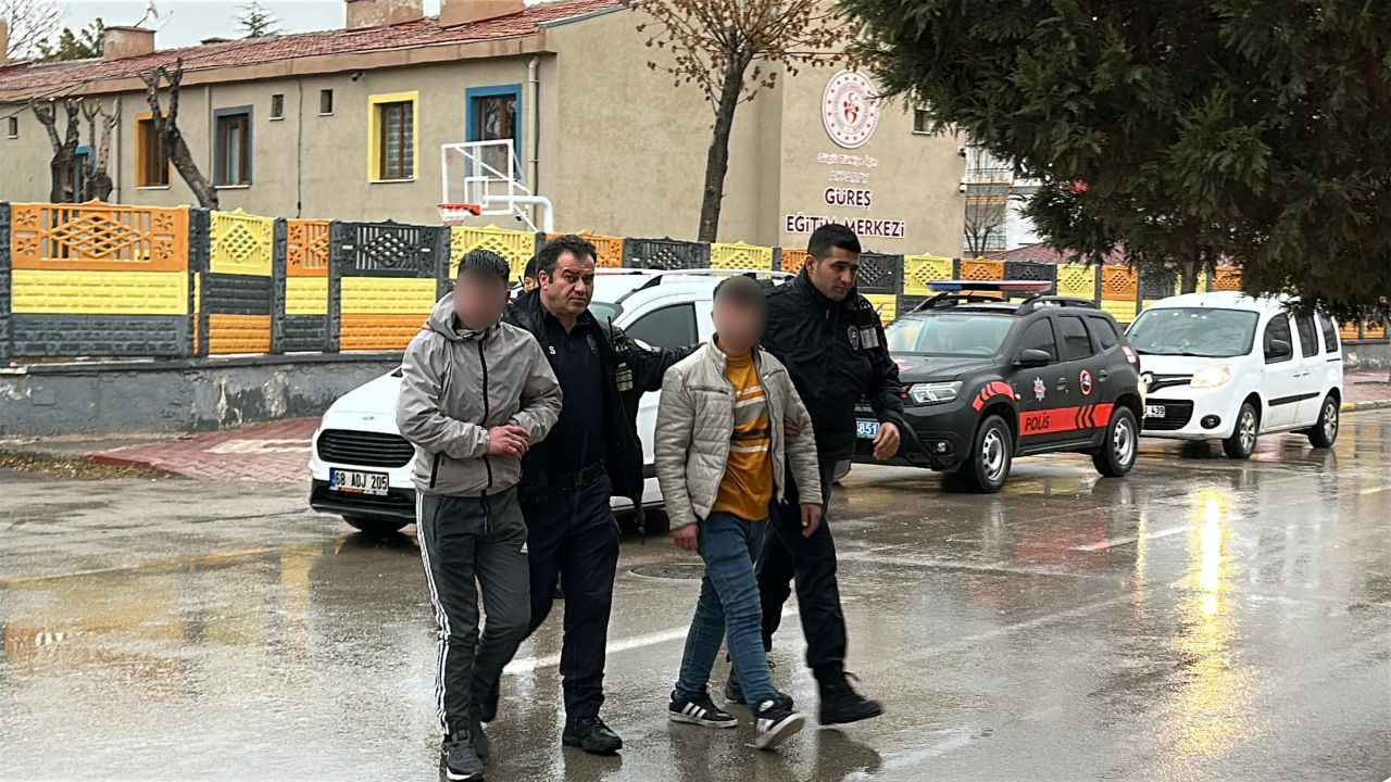 Aksaray’da Polis Kovalamacasında 17 Yaşındaki Ehliyetsiz Sürücü Yakalandı - Sayfa 3