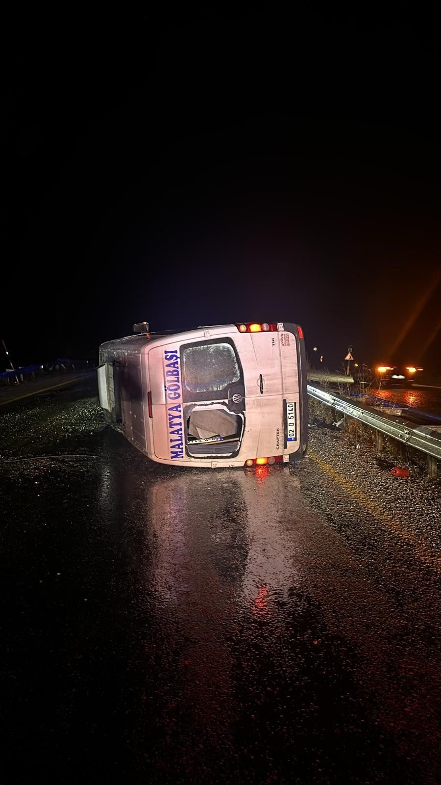 Malatya’da Minibüs Kazası: 4 Yolcu Yaralandı - Sayfa 3