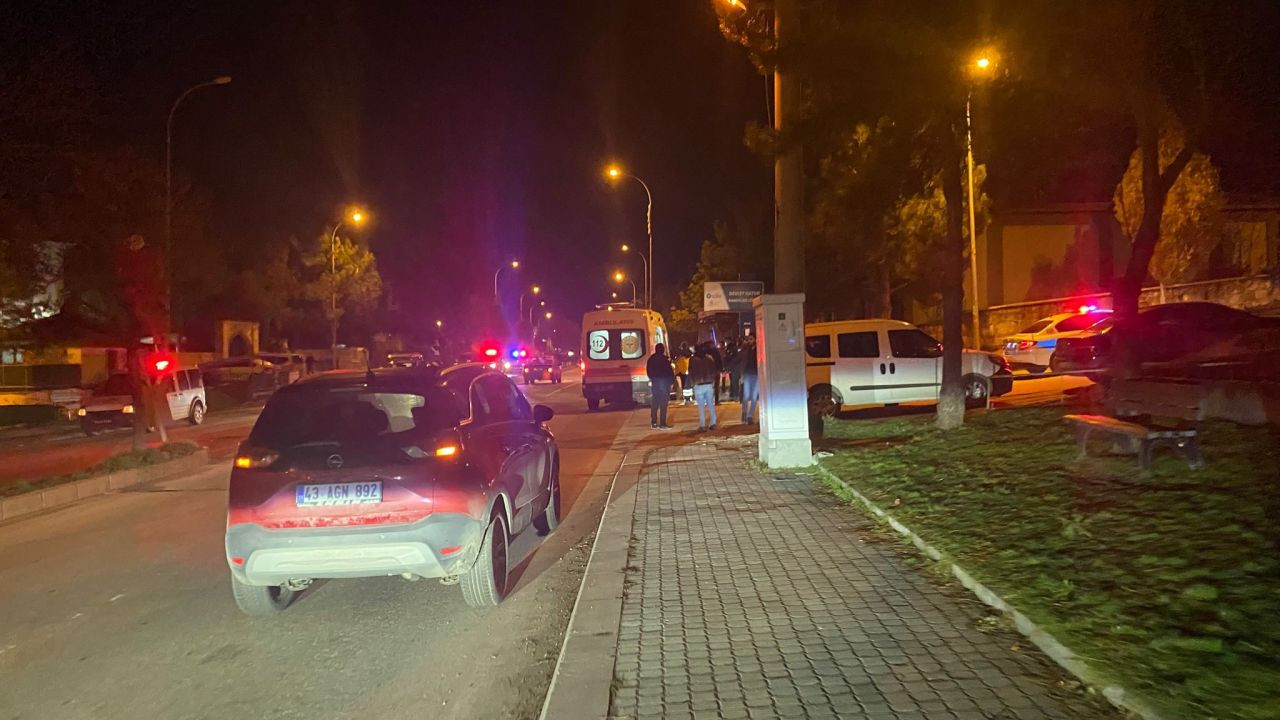 Kütahya’da “Dur” İhtarına Uymayan Sürücü Polisi Yaraladı - Sayfa 1