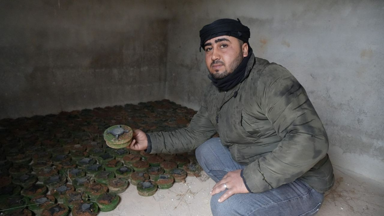 PKK/YPG Münbiç'te zeytin bahçesine yüzlerce mayın döşedi