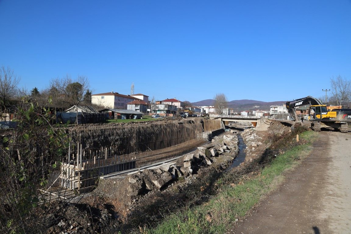 Uludere Çayı’nda 3. Etap Islah Çalışmaları Tüm Hızıyla Devam Ediyor - Sayfa 2