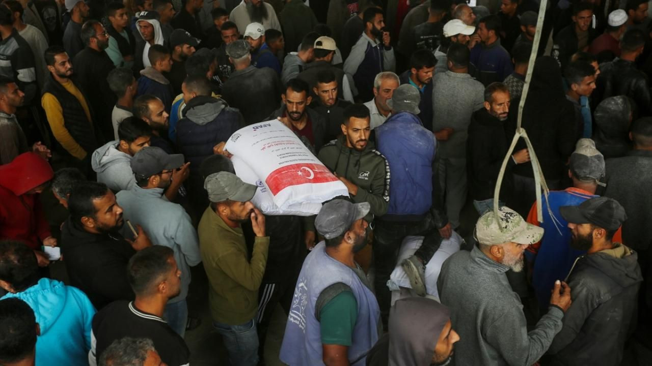 AFAD, Gazze'deki Filistinlilere Gıda Yardımı Yaptı - Sayfa 8