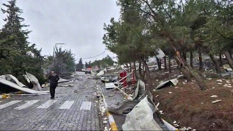 Balıkesir'de Fabrikada Şiddetli Patlama: 12 Kişi Hayatını Kaybetti - Sayfa 4