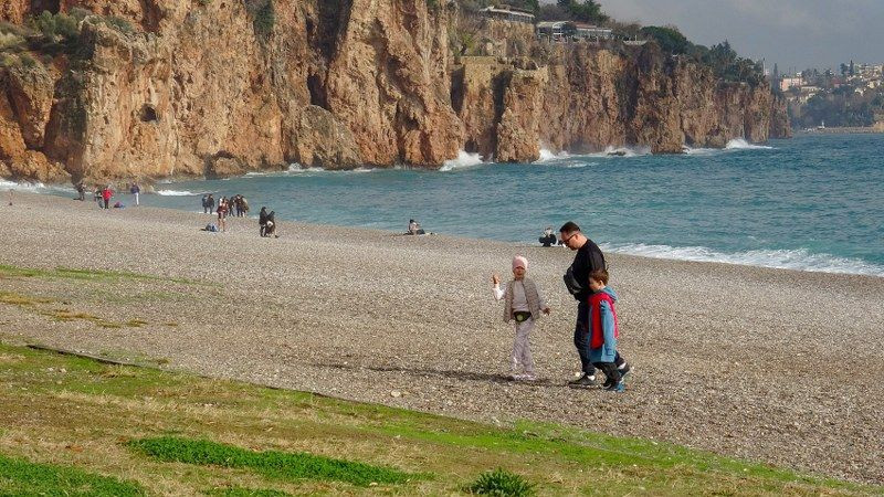 ‘Turuncu Kod' Uyarısına Rağmen Denizin Keyfini Çıkardılar - Sayfa 13