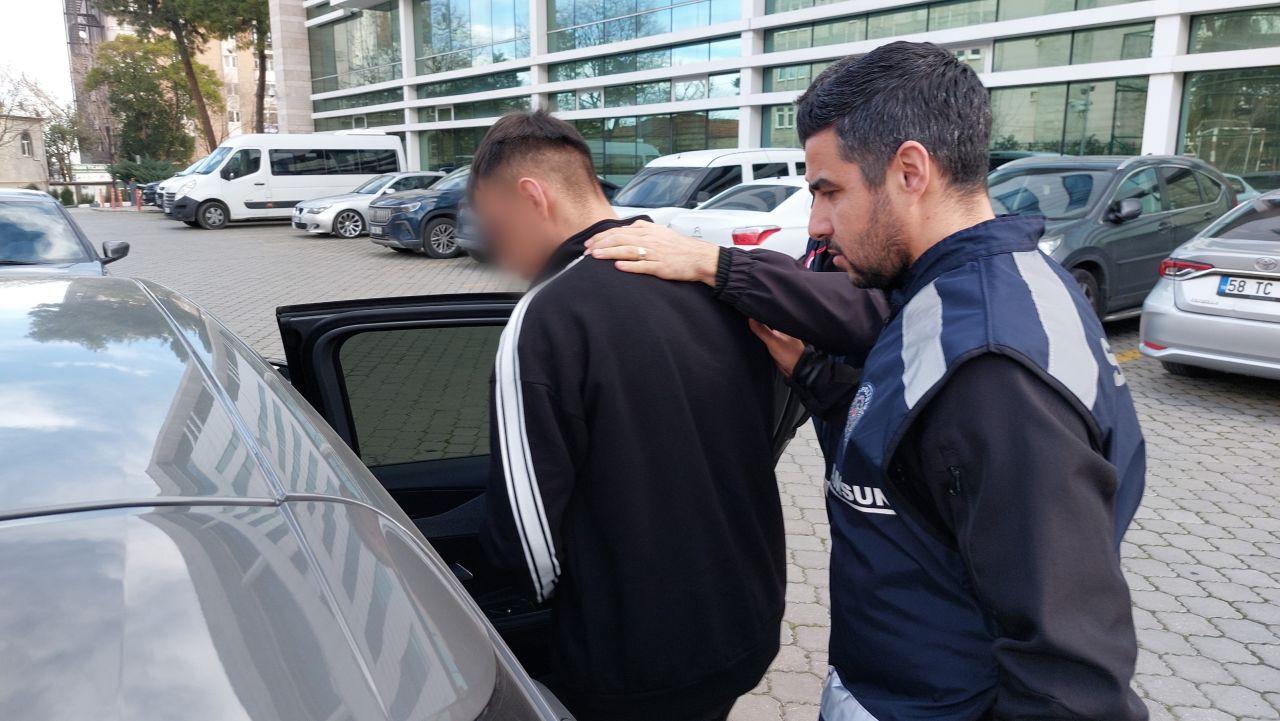 Samsun'da İçki Masasında Bıçaklı Saldırı: 2 Kişi Yaralandı - Sayfa 2