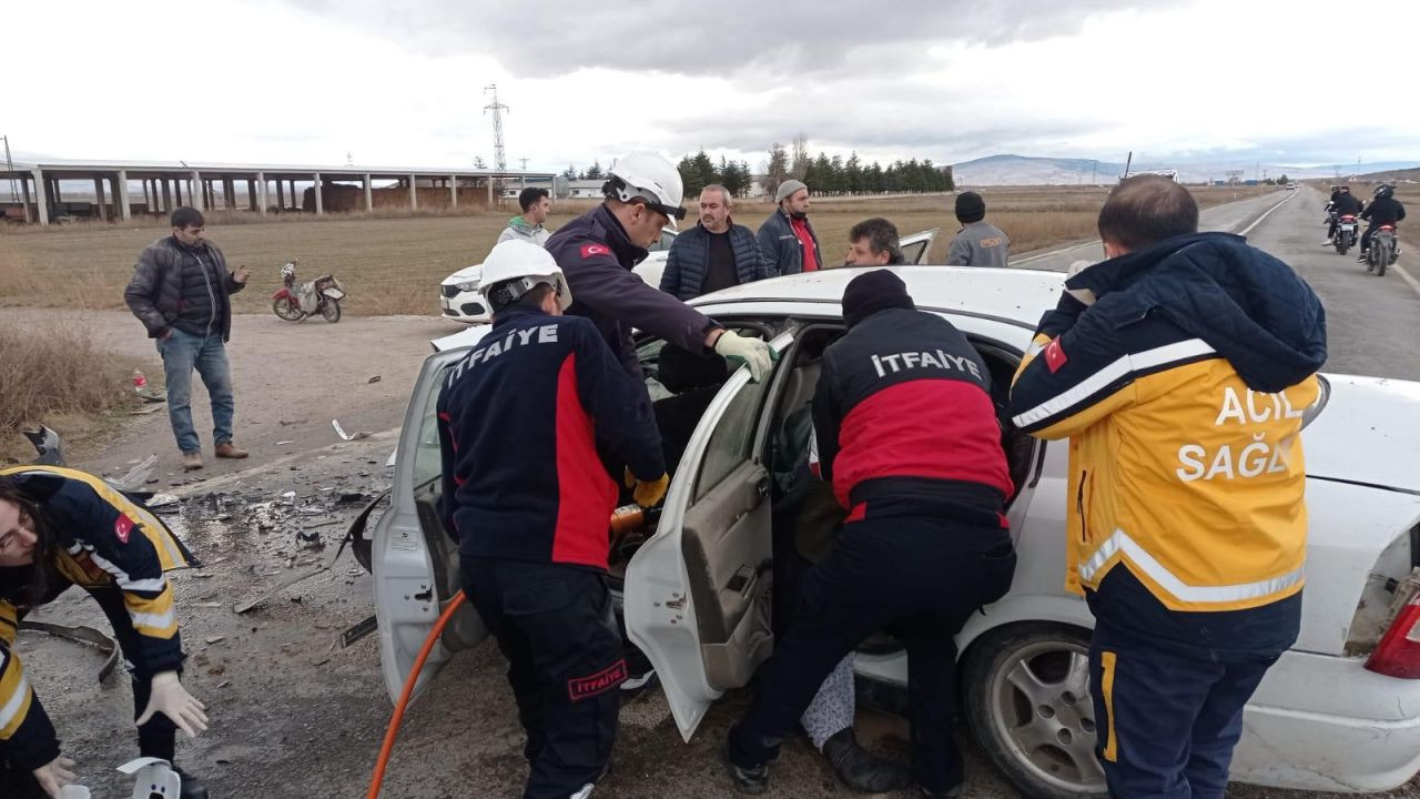 Afyonkarahisar’da Korkunç Kaza: Yaşlı Çift Hayatını Kaybetti - Sayfa 3