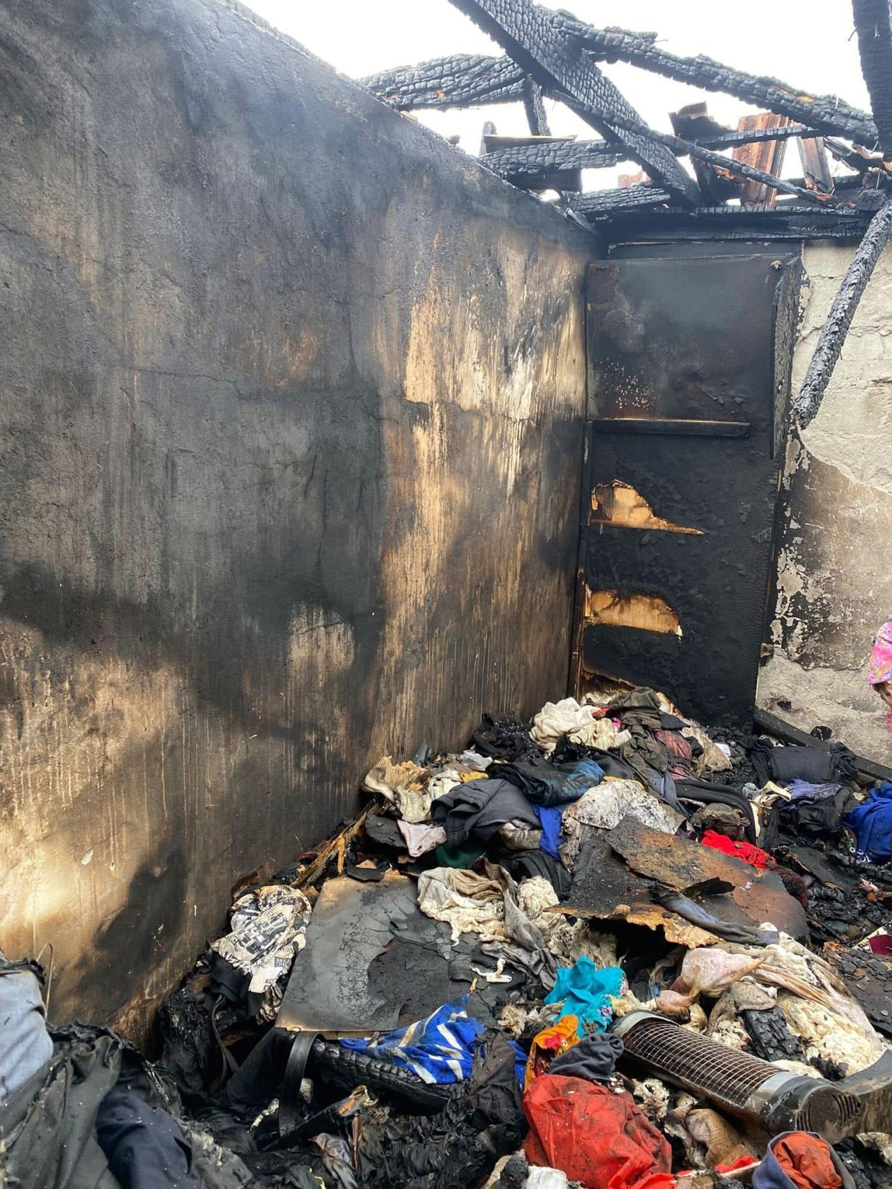 Seydikemer’de 3 Yaşındaki Çocuğun Çakmakla Oynadığı Ev Küle Döndü - Sayfa 2