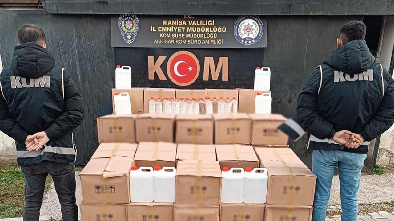 Manisa'da 8 İlçede Kaçak Alkol Operasyonu: 8 Gözaltı