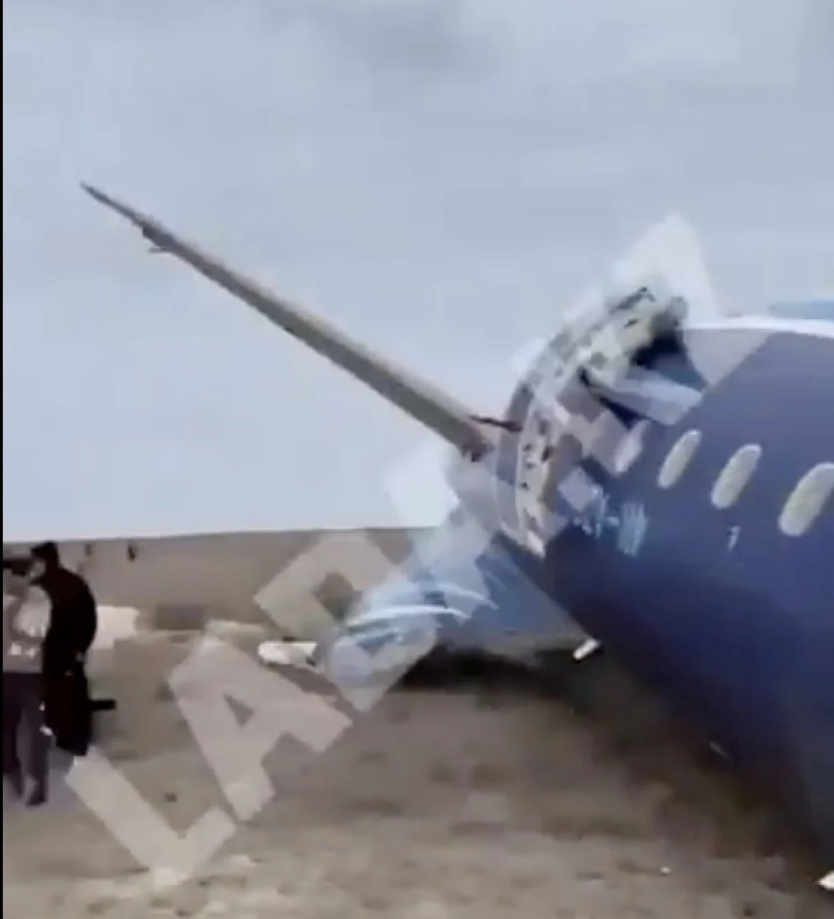 Kazakistan’da Havacılık Faciası: Yolcu Uçağı Düştü - Sayfa 4