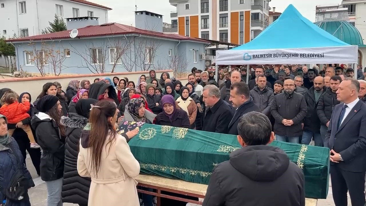 Patlamada Hayatını Kaybeden Özçakır Son Yolculuğuna Uğurlandı