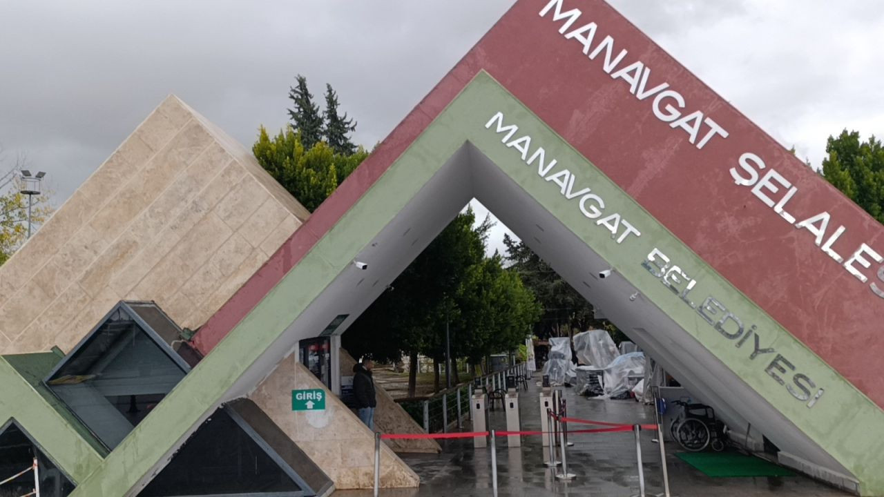 Manavgat’ta Sağanak ve Fırtına Hayatı Olumsuz Etkiliyor - Sayfa 2