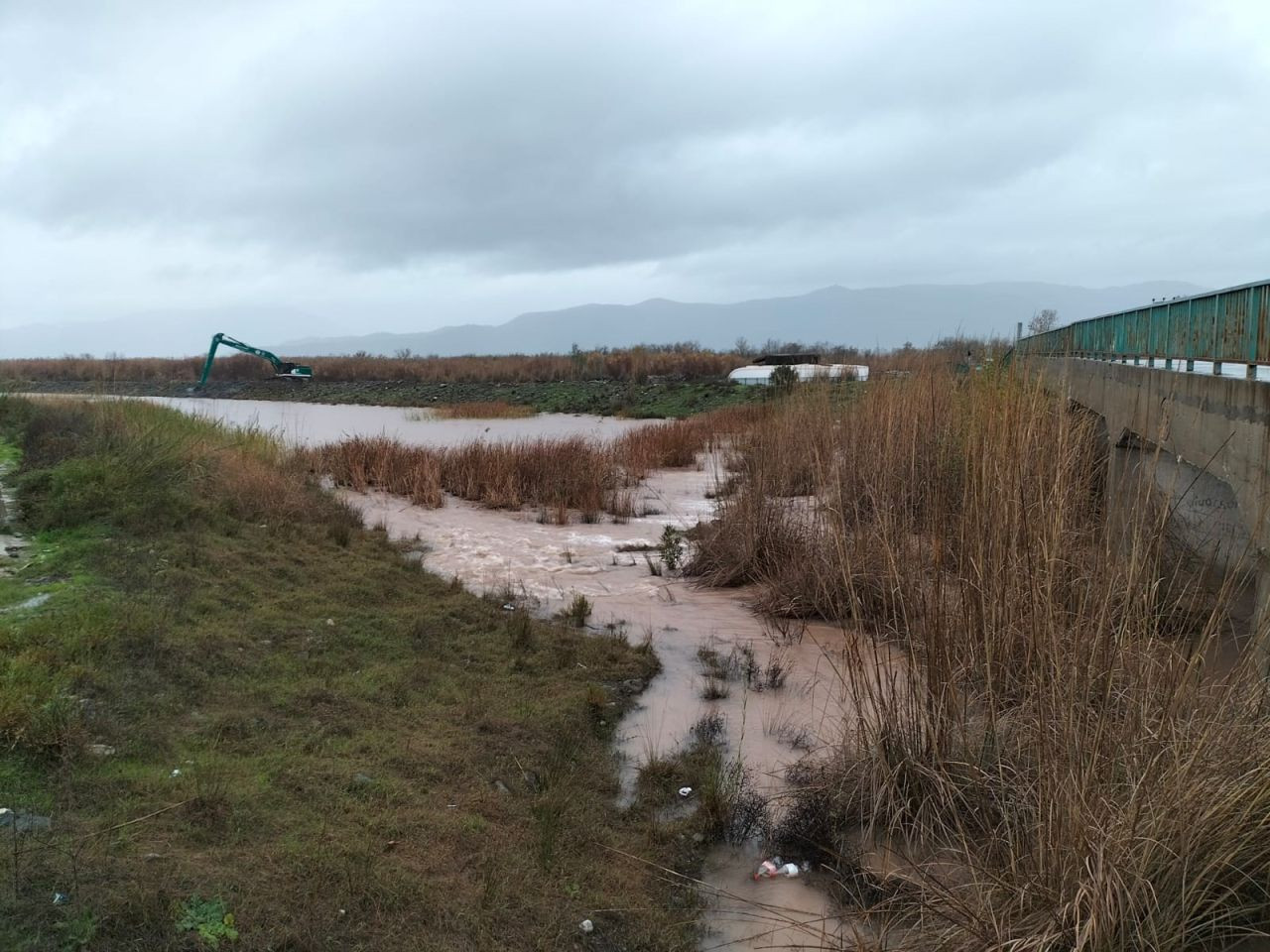 Köyceğiz Gölü Taştı, Yürüyüş Yolları Sular Altında - Sayfa 2