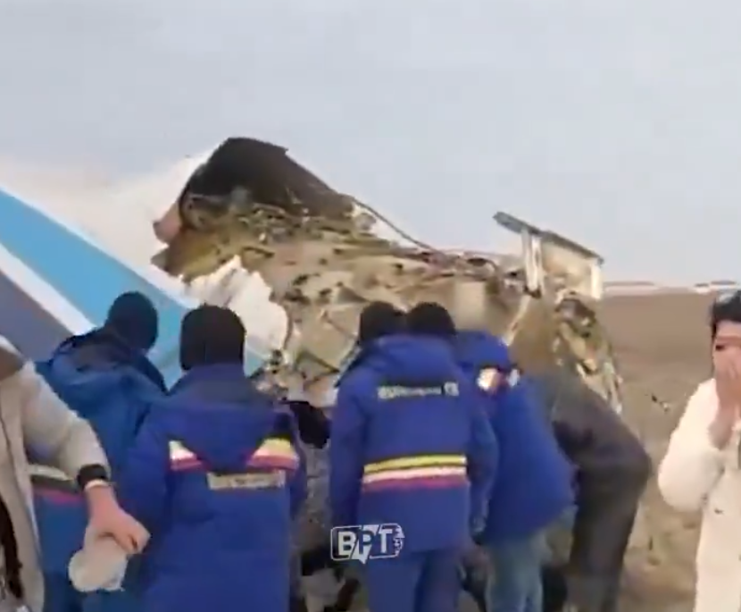 Kazakistan’da Yolcu Uçağı Faciası: 25 Kişi Sağ Kurtuldu, Düşen Uçaktan Yürüyerek Çıktılar - Sayfa 8