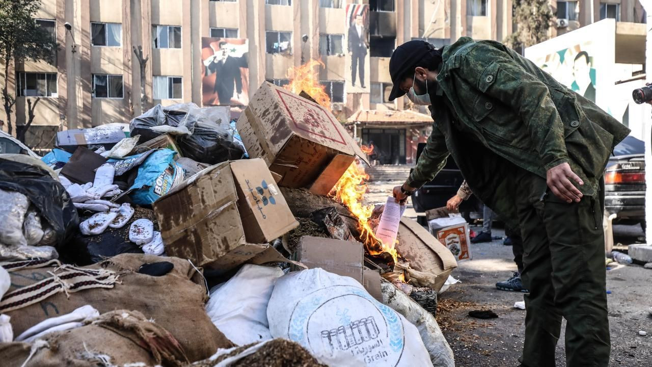 Suriye’de Çöken Rejimin Ardından: Uyuşturucu Depoları İmha Edildi - Sayfa 9
