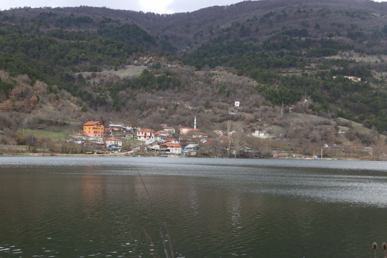 Bolu'nun Çubuk Gölü'nde sonbahardan kalma günler yaşanıyor - Sayfa 3