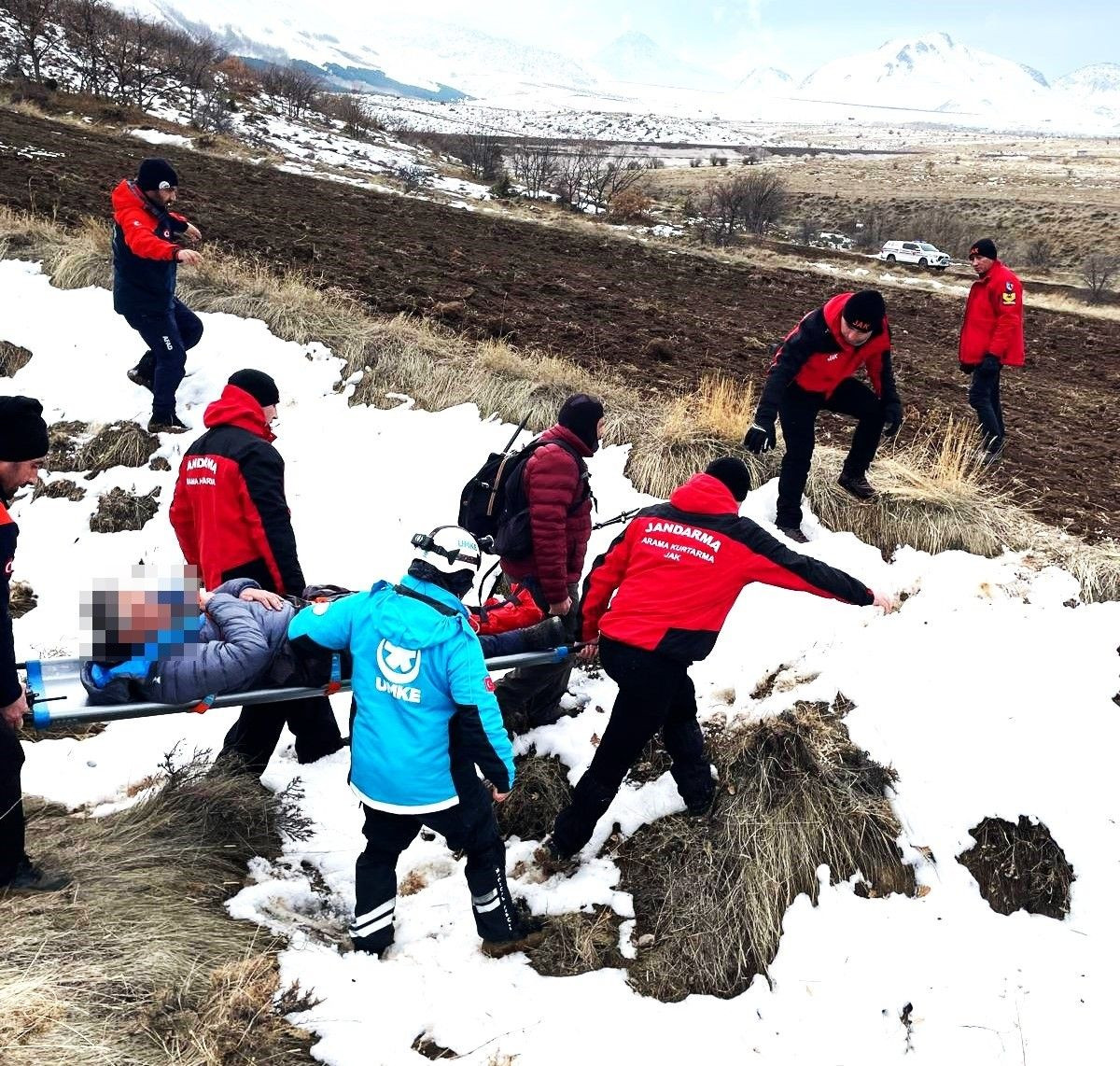 Erciyes'te Yürüyüş Yaparken Ayağı Kırılan Dağcı Kurtarıldı - Sayfa 2