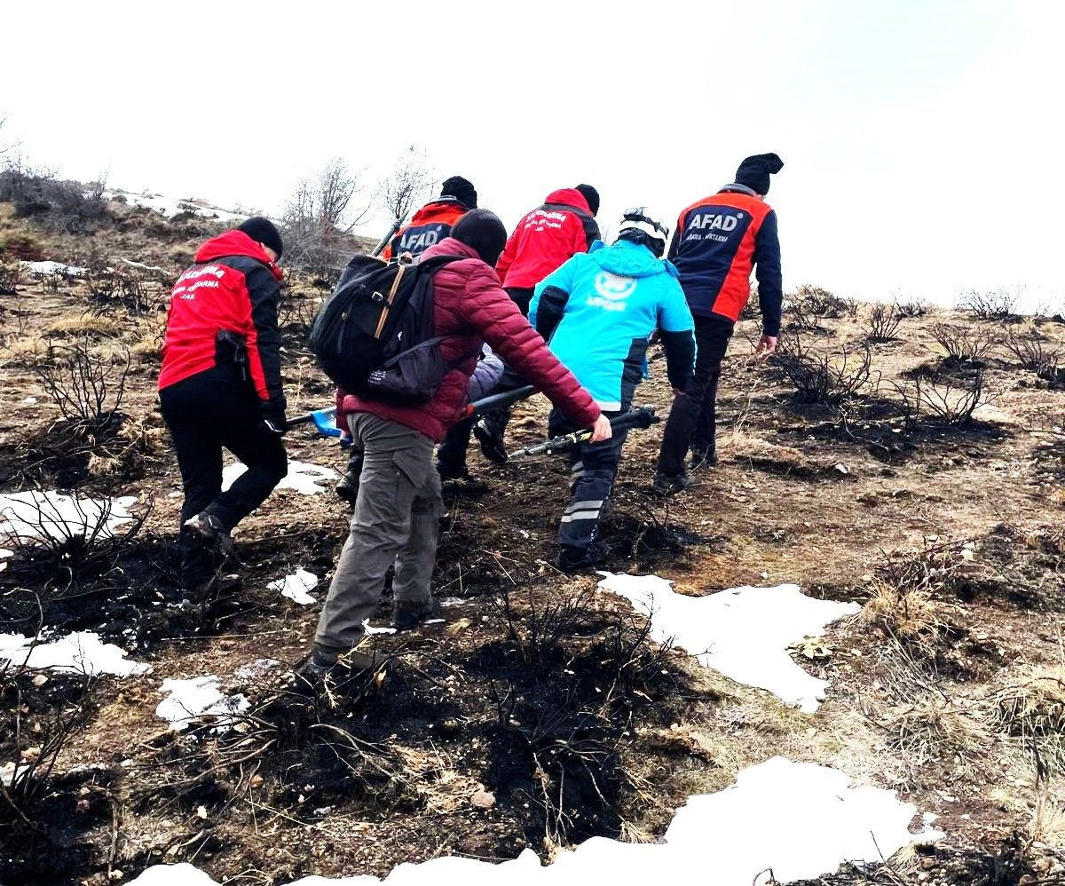 Erciyes'te Yürüyüş Yaparken Ayağı Kırılan Dağcı Kurtarıldı - Sayfa 3