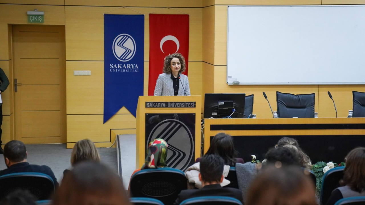 Sakarya Üniversitesi'nde Öğrenci Senatosu Buluşması: Rektör Prof. Dr. Hamza Al, Öğrencilerin Taleplerini Dinledi!