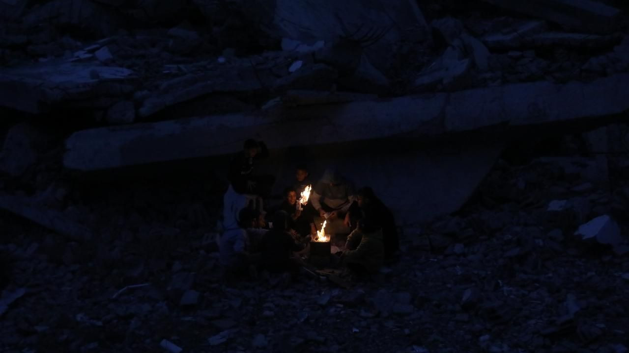 Gazze’de Hayatta Kalma Mücadelesi: Filistinliler Soğukla Savaşıyor - Sayfa 10