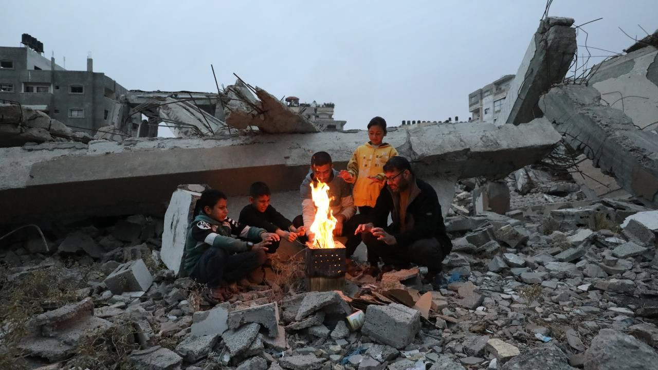 Gazze’de Hayatta Kalma Mücadelesi: Filistinliler Soğukla Savaşıyor - Sayfa 3