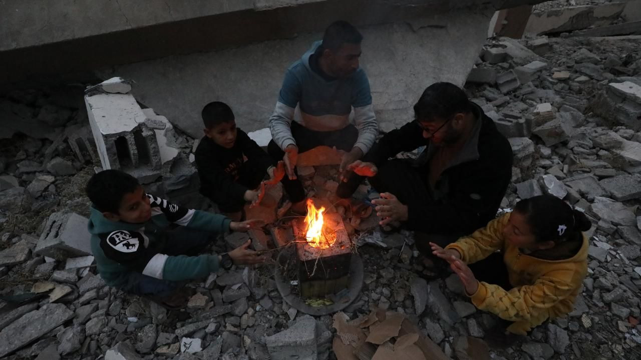 Gazze’de Hayatta Kalma Mücadelesi: Filistinliler Soğukla Savaşıyor - Sayfa 2