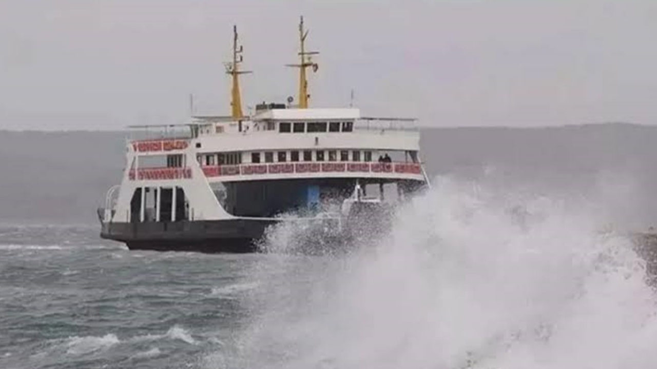 Bandırma ve Erdek’te Feribot Seferleri Olumsuz Hava Koşulları Nedeniyle İptal Edildi