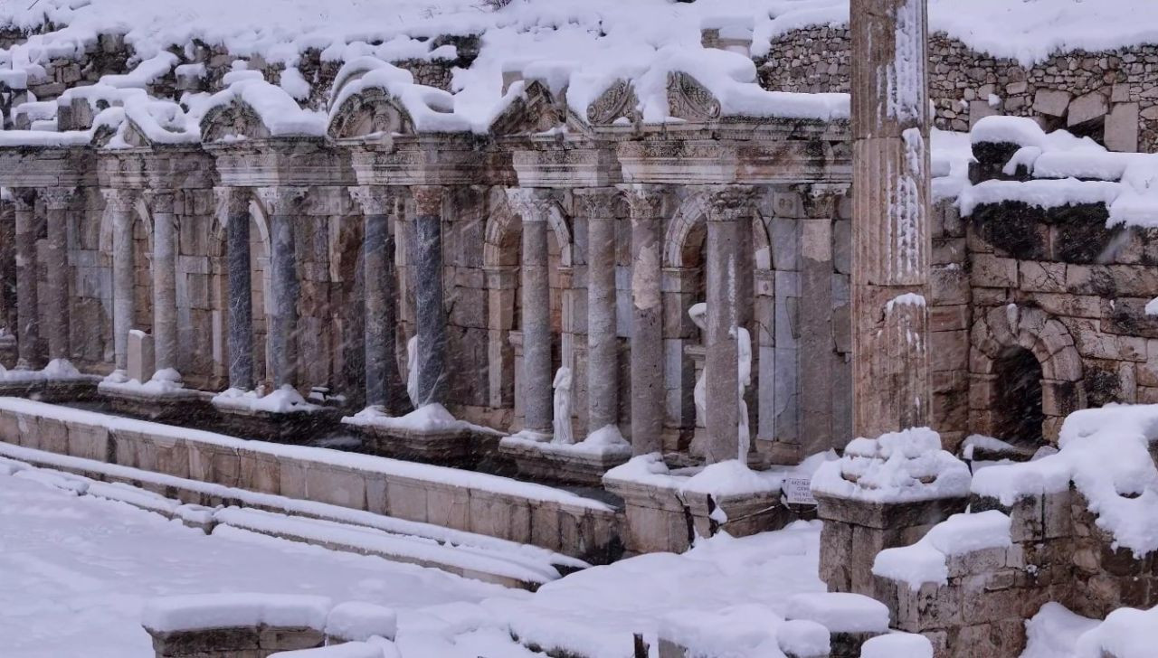 Burdur'da Karlar Altında Bir Masal Diyarı Sagalassos - Sayfa 2