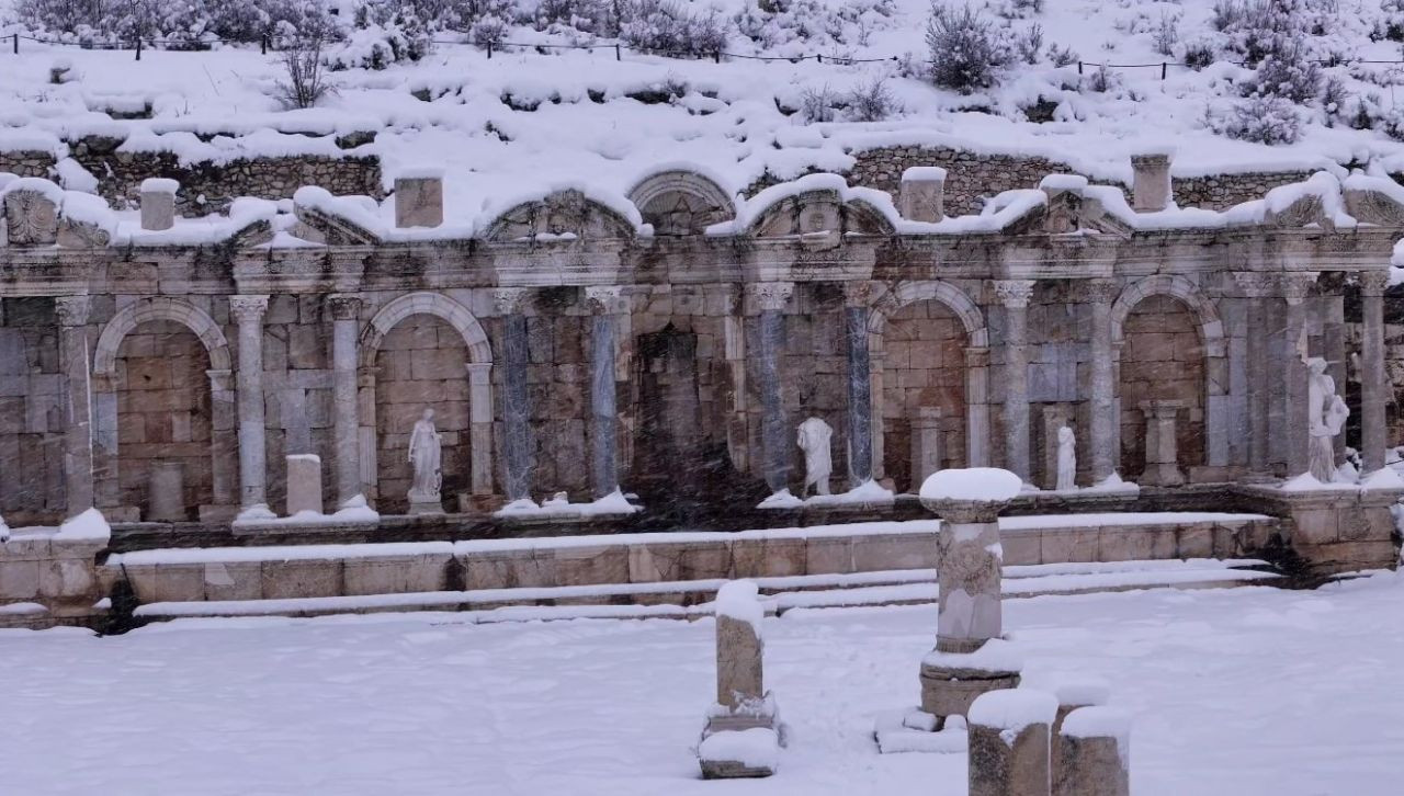 Burdur'da Karlar Altında Bir Masal Diyarı Sagalassos - Sayfa 3