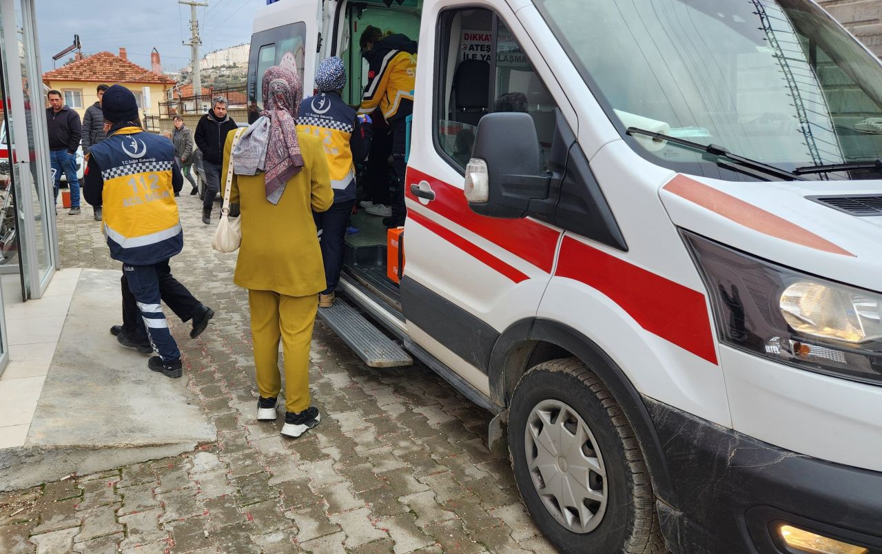 Tavuk Dönerden Zehirlenme Şüphesi: 43 Öğrenci Hastaneye Kaldırıldı - Sayfa 2