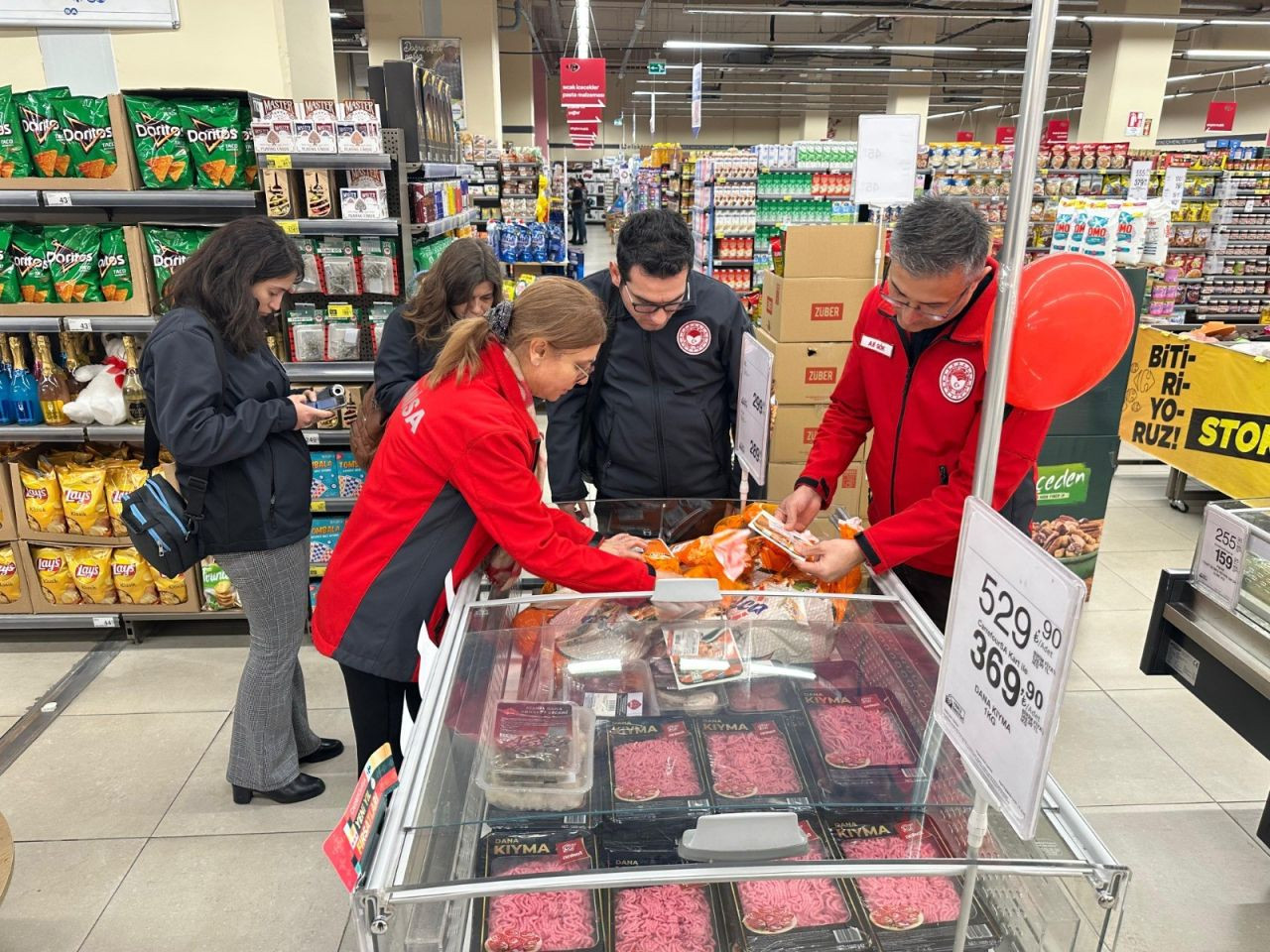 Manisa’da Yılbaşı Öncesi Alkollü İçki ve Gıda Denetimleri Artırıldı - Sayfa 5