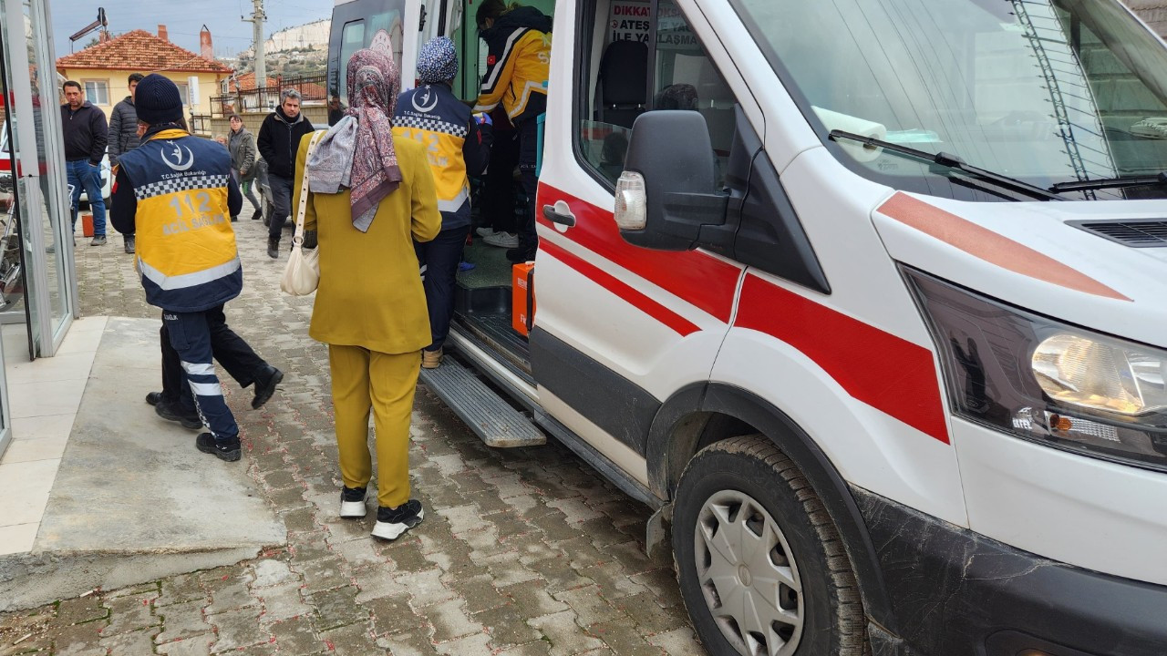 Gıda Zehirlenmesi Şüphesiyle Hastaneye Kaldırılan 43 Öğrenci Taburcu Edildi