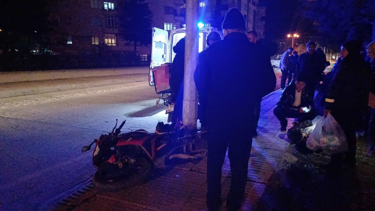 Çorum'da Motosiklet ve Hafif Ticari Araç Çarpıştı: 2 Yaralı - Sayfa 3