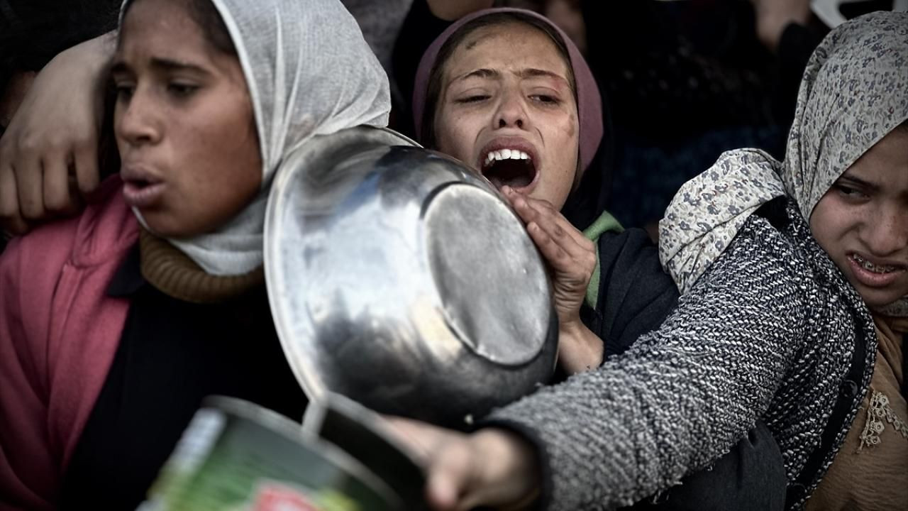 Gazze'de Hayatta Kalma Mücadelesi: Bir Lokma Yemek İçin Mücadele - Sayfa 25