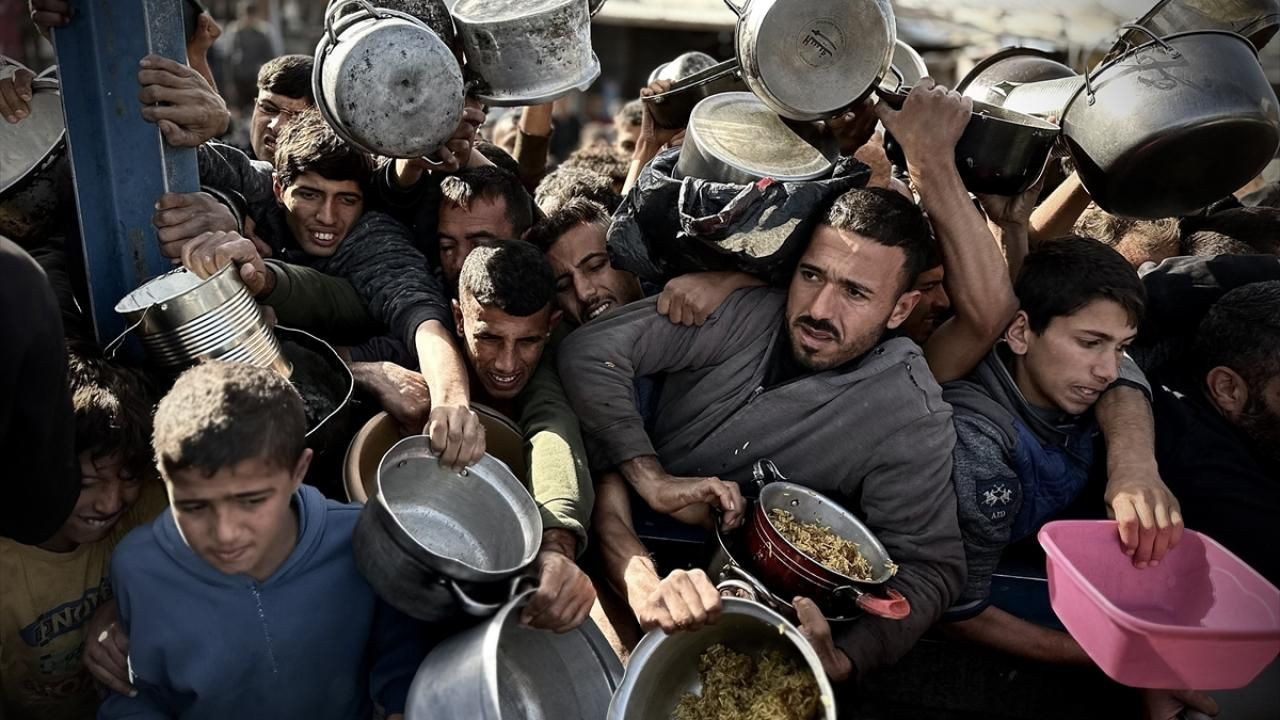 Gazze'de Hayatta Kalma Mücadelesi: Bir Lokma Yemek İçin Mücadele - Sayfa 20