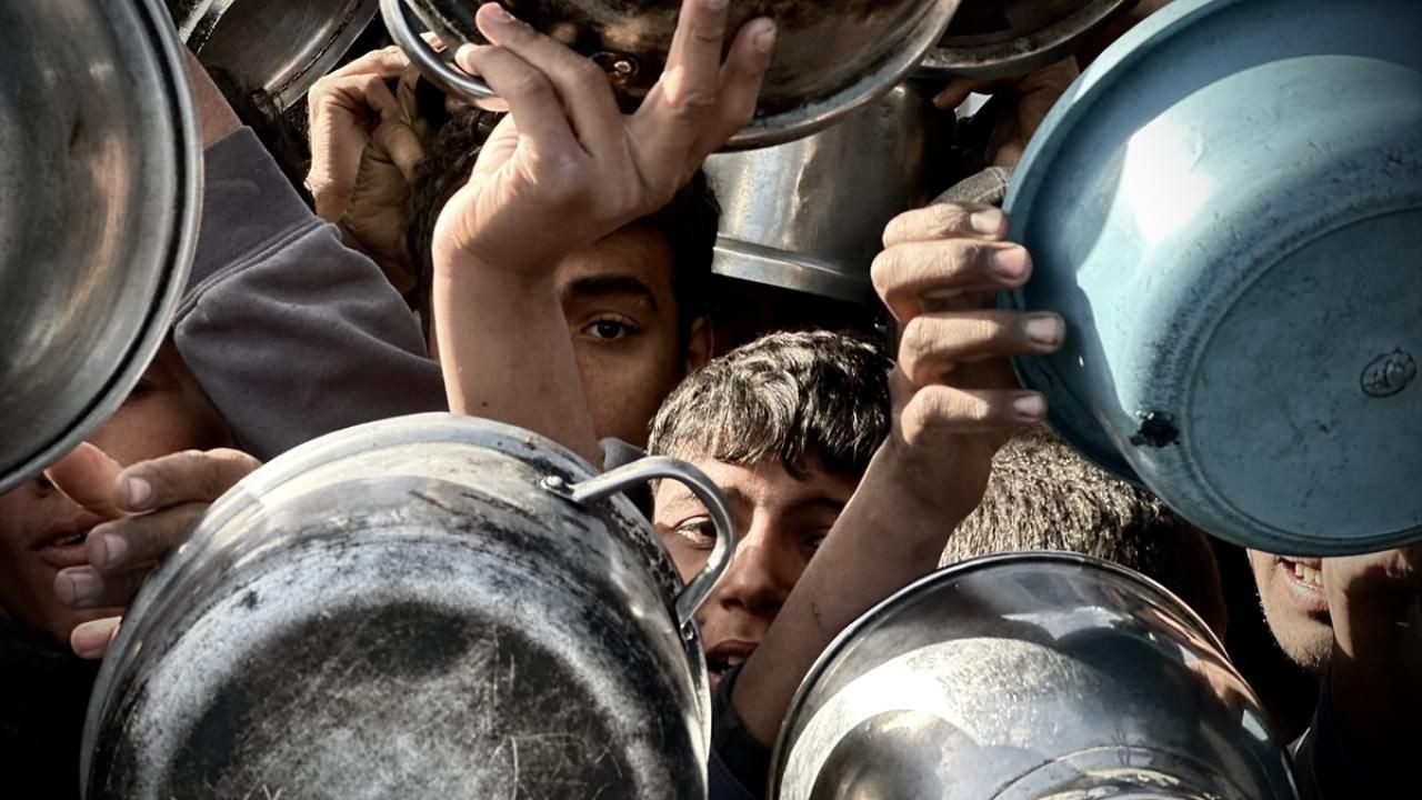 Gazze'de Hayatta Kalma Mücadelesi: Bir Lokma Yemek İçin Mücadele - Sayfa 9