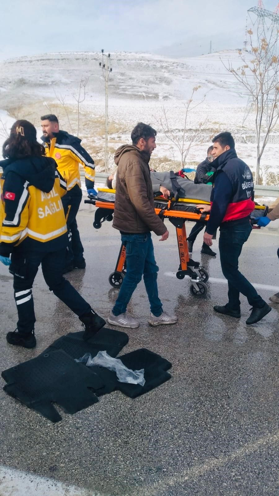 Van'da Trafik Kazası: 5 Yaralı - Sayfa 1