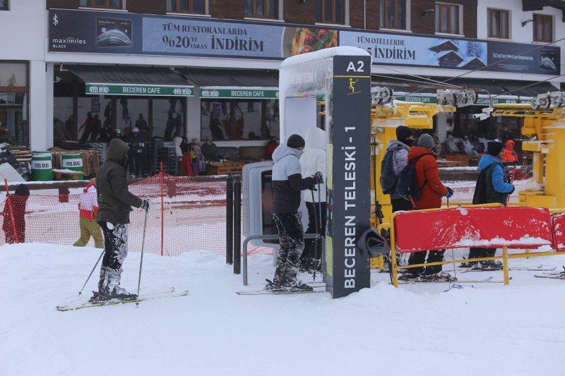 Yılbaşı Öncesi Uludağ’da Pistler Doldu Taştı - Sayfa 12