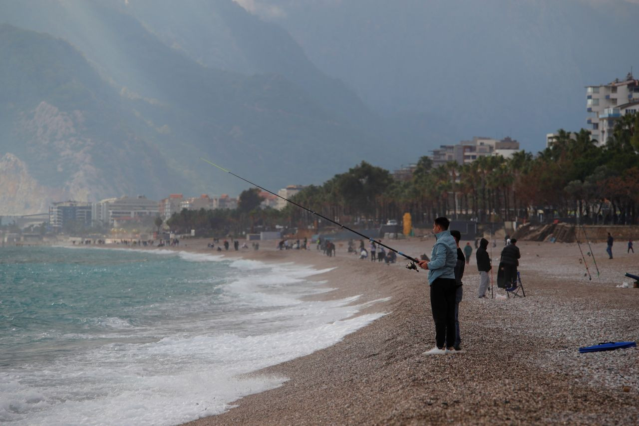 Yağmur Bulutlarının Arasından Süzülen Işık Hüzmesi Büyüledi - Sayfa 2