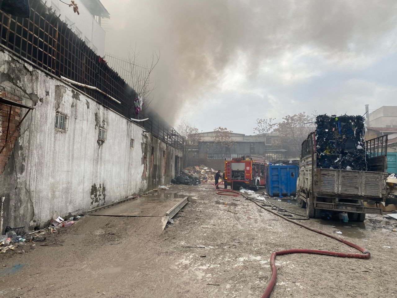 Ankara'da Atık Deposunda Çıkan Yangın Fabrikaya Sıçradı - Sayfa 2