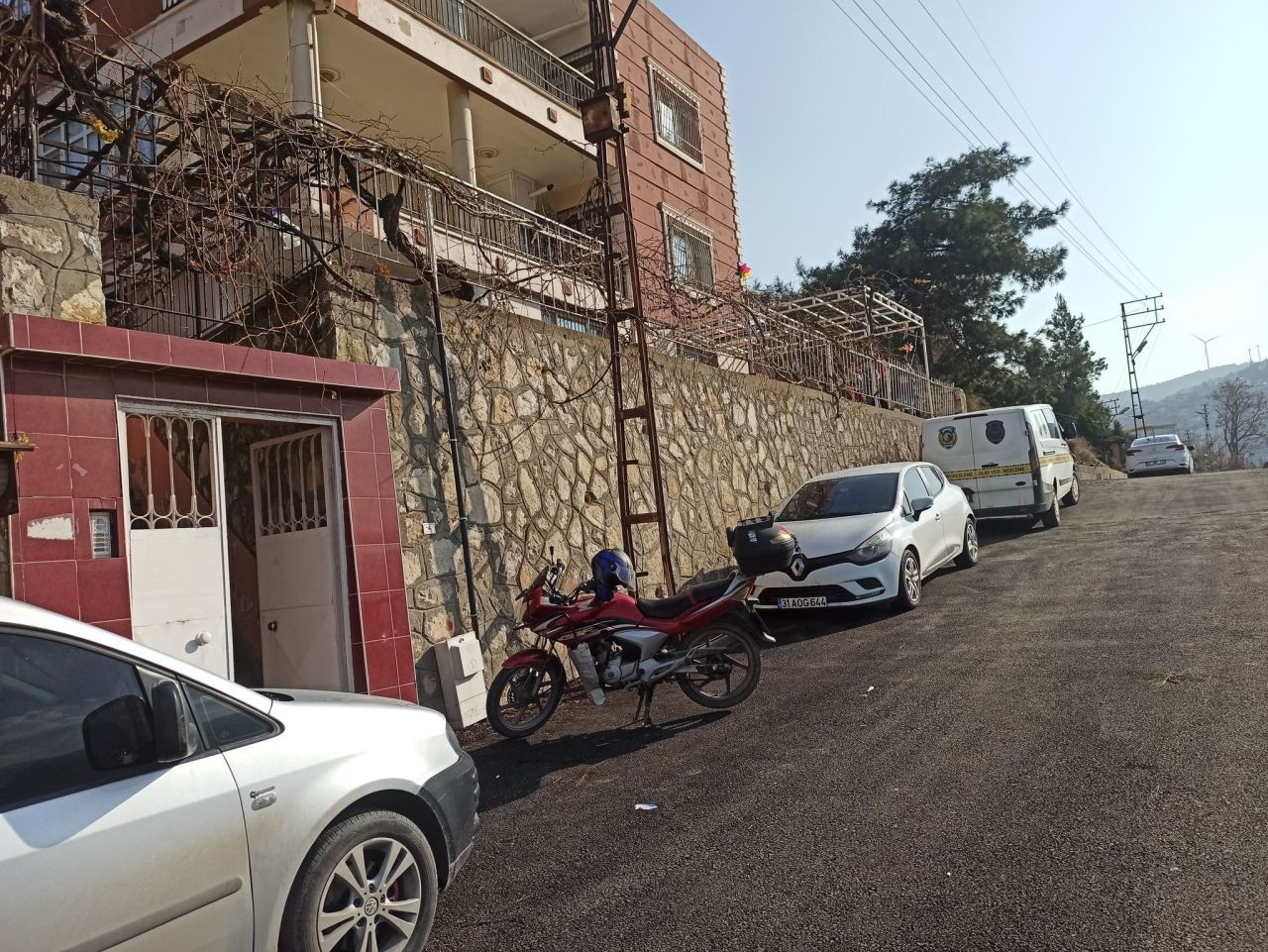 "Silahlı Soygun" İddiası Gerçek Değil Çıktı: Bilezikler Kumar Borcu İçin Oğluna Verilmiş - Sayfa 2