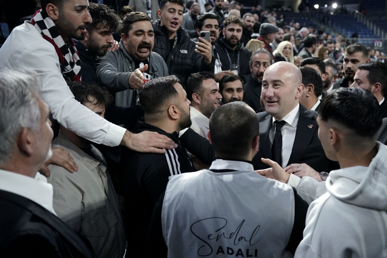 Beşiktaş’ta Başkanlık Yarışı: Hüseyin Yücel Sonuçları Tebrik Ederek Salondan Ayrıldı - Sayfa 2