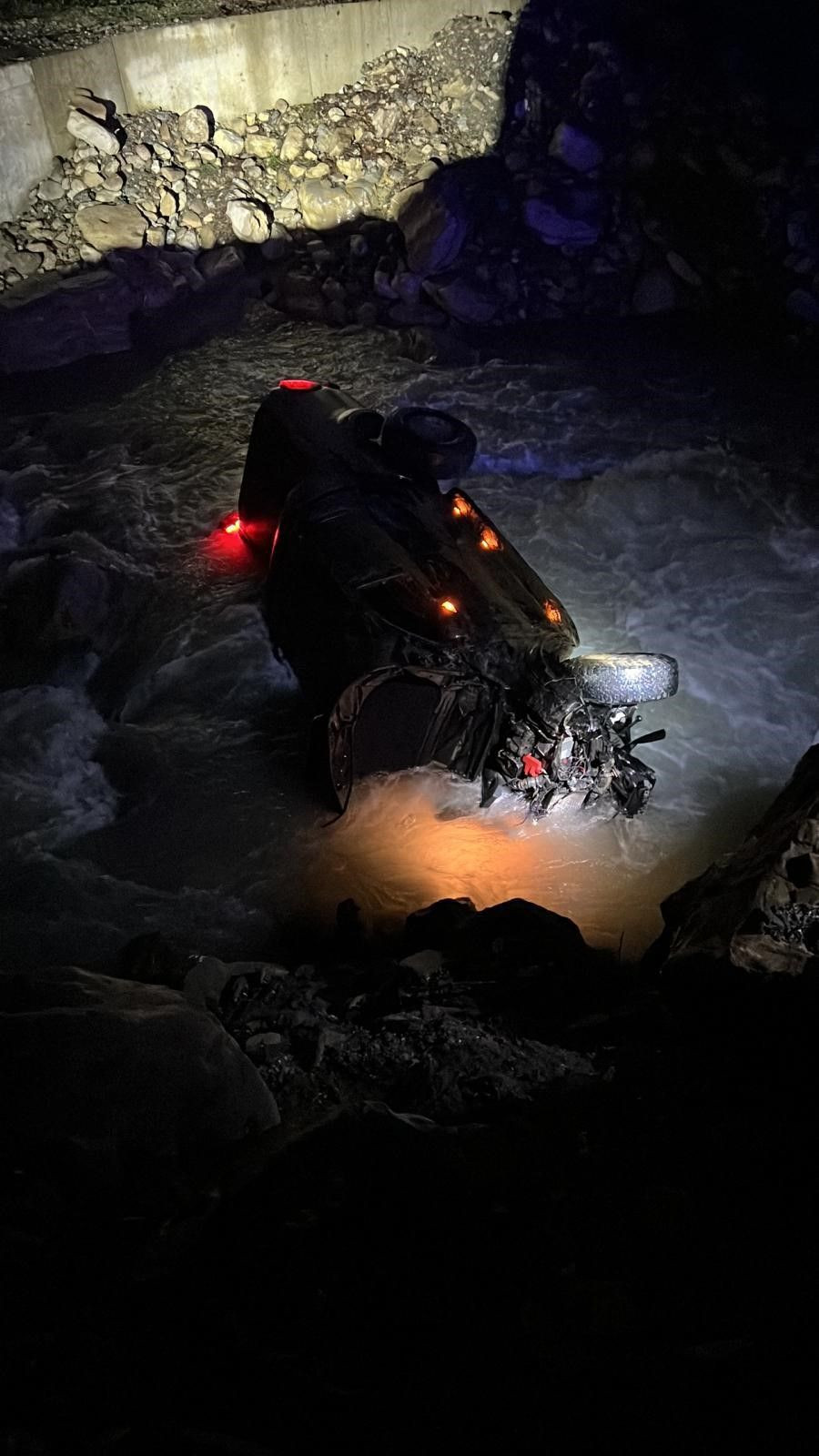 Düzce’de Yayladan Dönen Araç Dereye Uçtu: 3 Yaralı - Sayfa 2