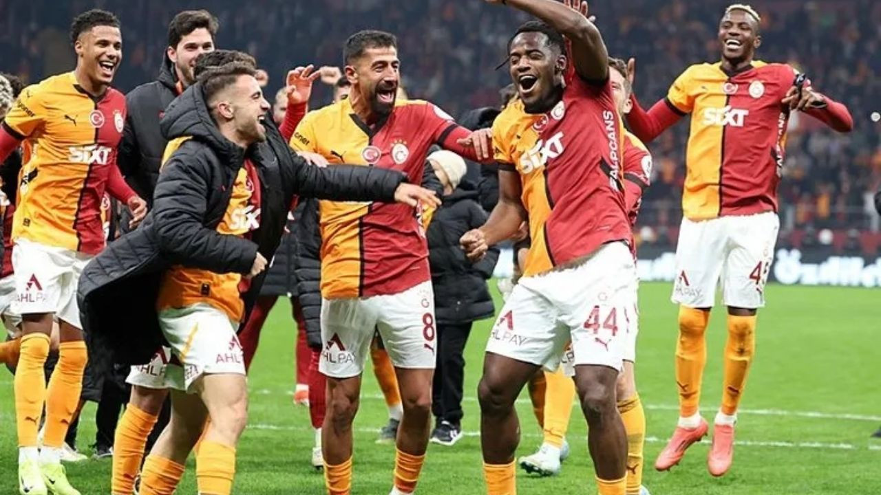 Galatasaray O Oyuncuyla Yolları Ayırıyor! - Sayfa 4