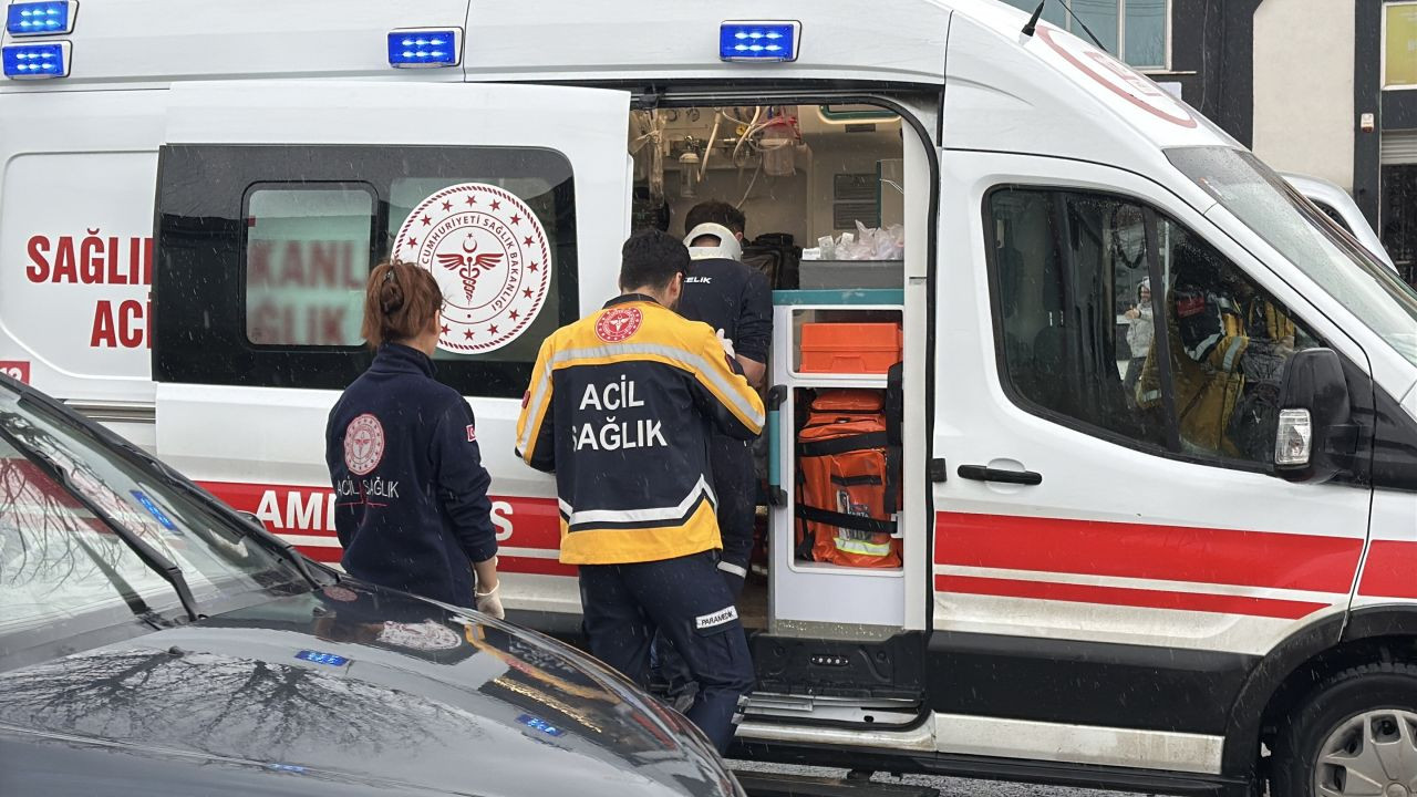 Adapazarı’nda Minibüs ve Otomobil Çarpıştı: 3 Kişi Hafif Yaralandı - Sayfa 5