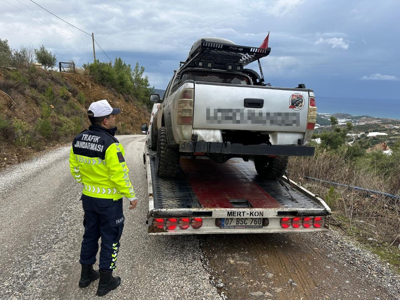 Alanya’da Çakar Lamba Kullanımı Sürücüye 96 Bin TL’ye Mal Oldu - Sayfa 1