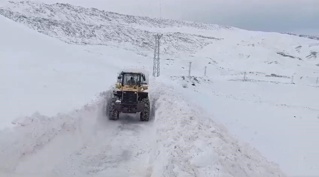 Şırnak’ta Kepçe Operatörünün Ölümden Döndüğü Çığ Anı - Sayfa 4